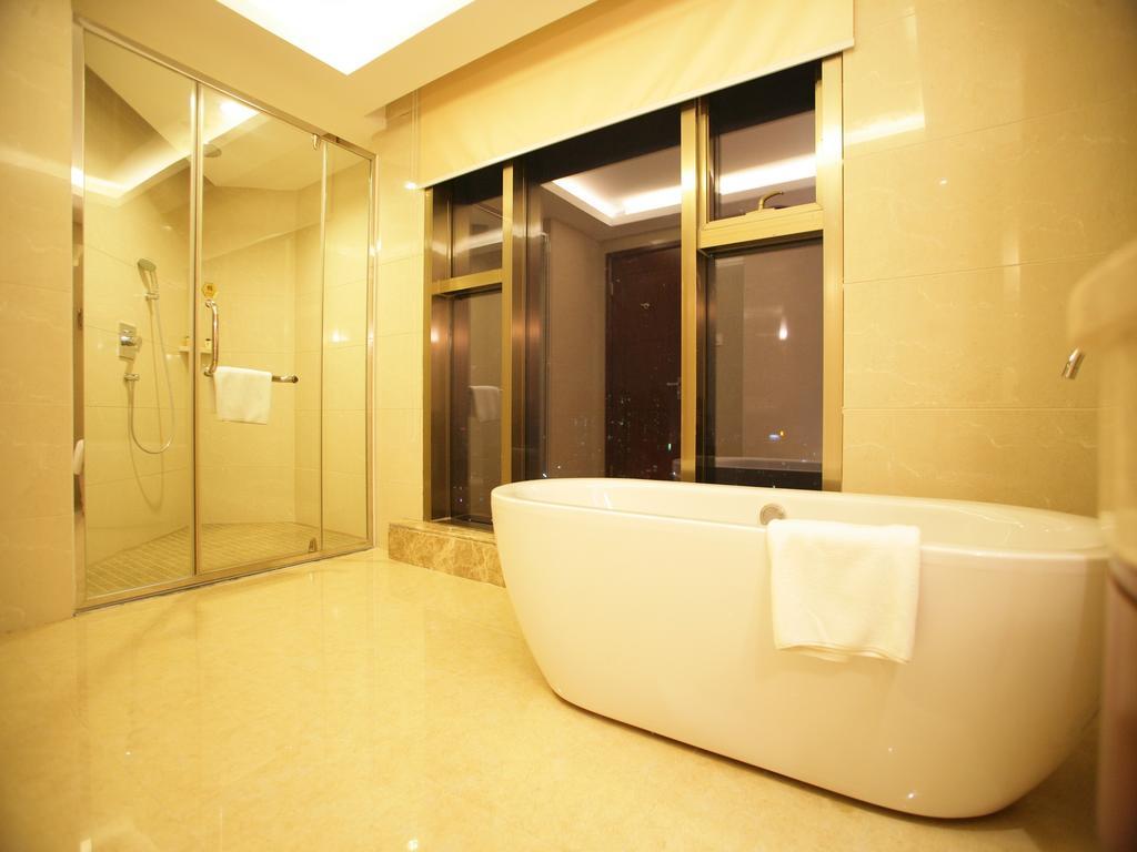 Dongguan Huilihua Hotel Buitenkant foto