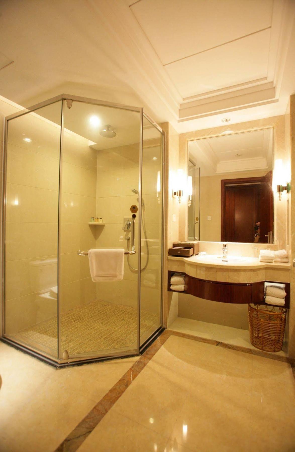 Dongguan Huilihua Hotel Buitenkant foto